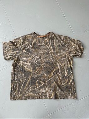 Realtree Short Sleeve Camouflage Tee in Brown and Tan